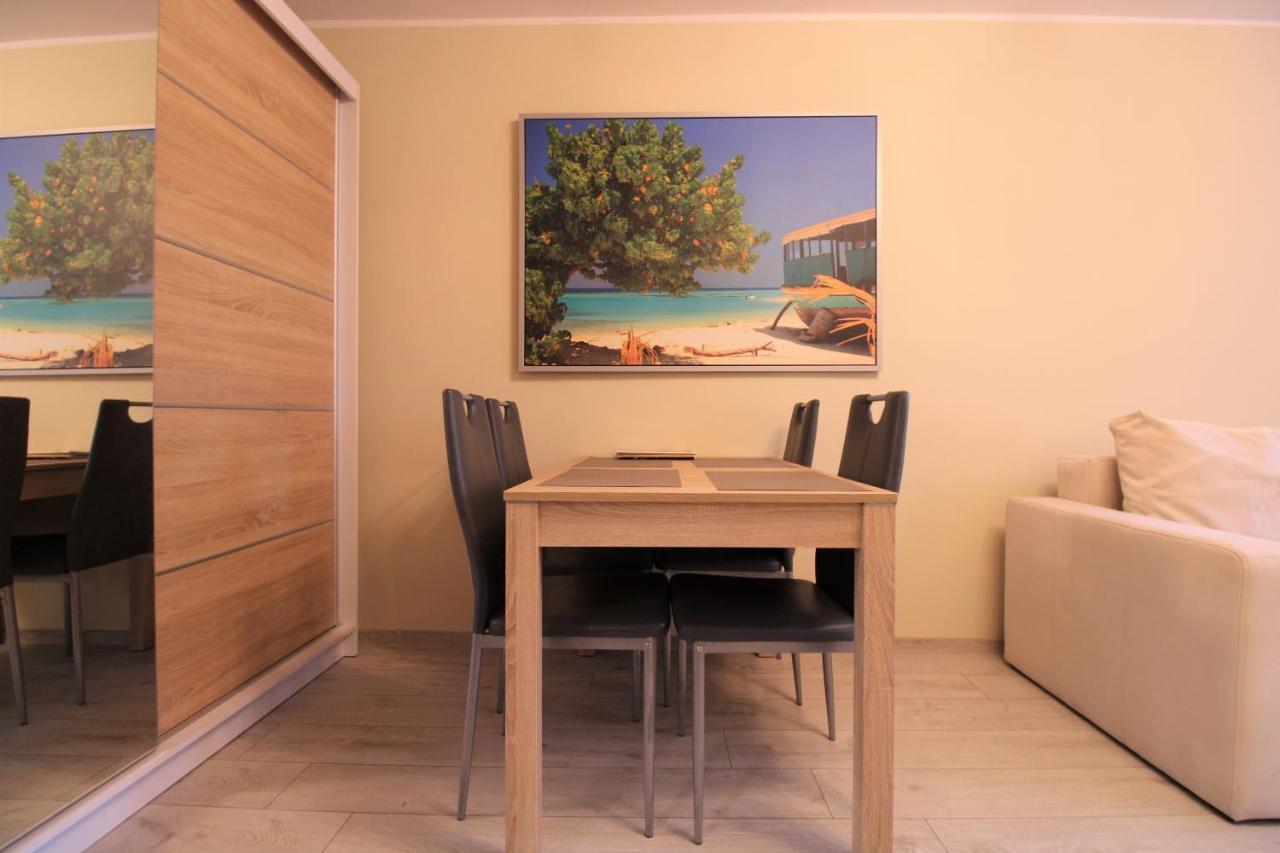 Apartament Gdynia Kazart.Pl 3 Centrum Apartment Luaran gambar